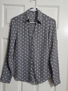 Express Gray Long-Sleeve Polka Dot Button-Down Shirt